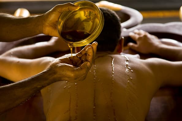 Ayurveda entdecken: Die uralte Wissenschaft des Lebens und des Wohlbefindens